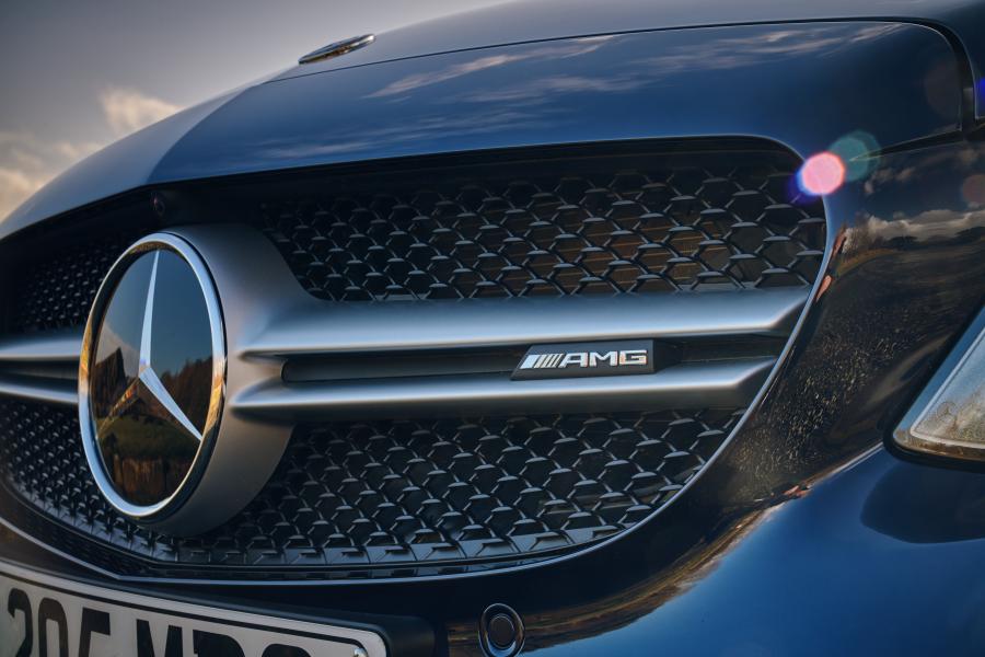 Детали экстерьера Mercedes-AMG C43 4Matic Estate (S205) 2018 года  (UK) (фото 6 из 40)
